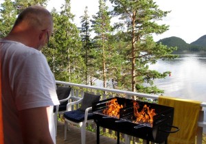 festival-grill Olav er flammevokter når grillen skal fyres opp